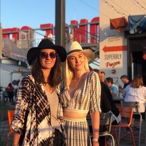 Meet your Posher, Becca